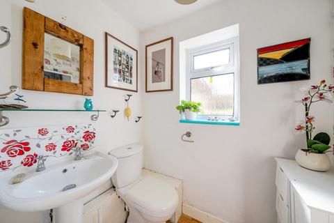 21 Castlefields Avenue, Charlton Kings, Cheltenham, GL52 6YR