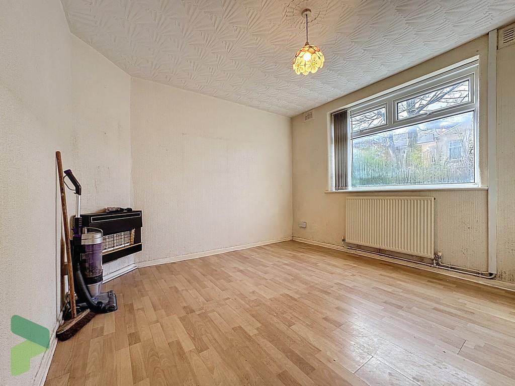 Dining/living room