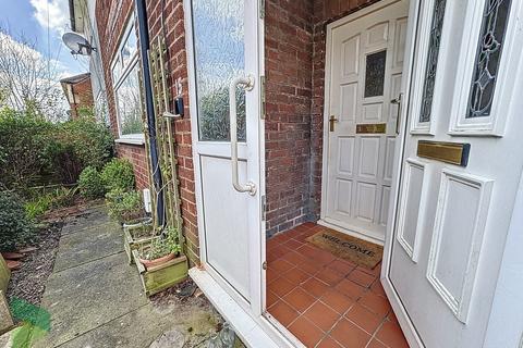 15 Anchor Grove, Darwen, BB3 0BA