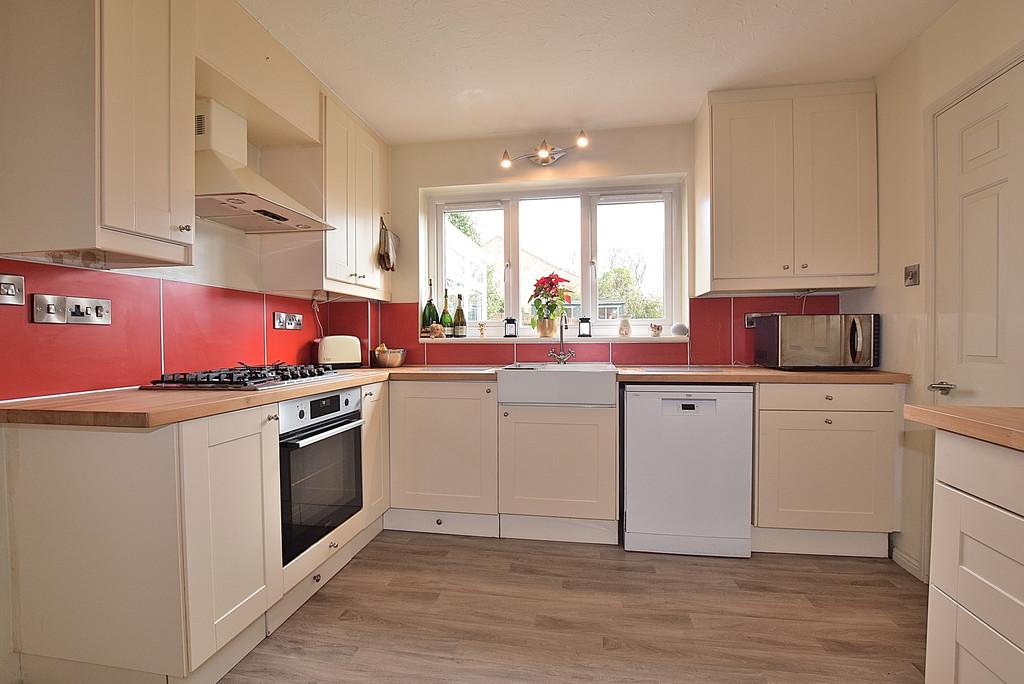 Kitchen 4 01