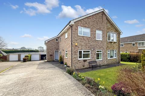 undefined, Hall Park Close, Scarborough YO13