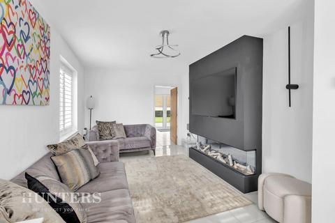 4 bedroom detached house for sale, Tarnside Close, Smallbridge, OL16 2QD