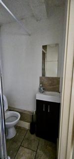 Studio to rent, Shaftesbury Avenue, Harrow HA2