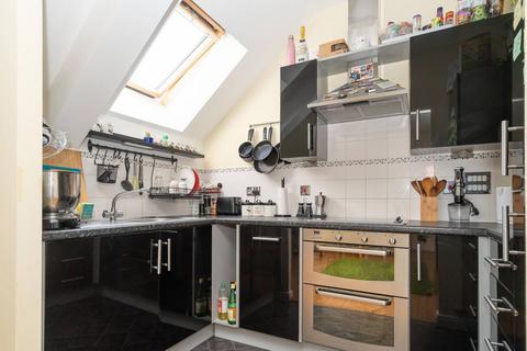 1 bedroom flat for sale, Silas Court, Watford, WD17