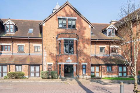 1 bedroom flat for sale, Silas Court, Watford, WD17