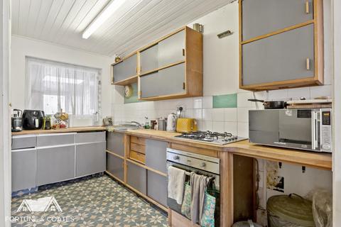 31 Old Orchard, Harlow, CM18 6YG