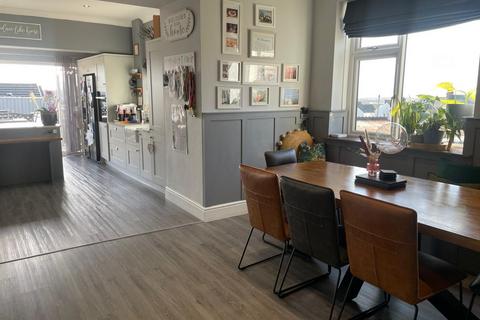 5 bedroom detached house for sale, Felinfoel Road, Llanelli, SA15