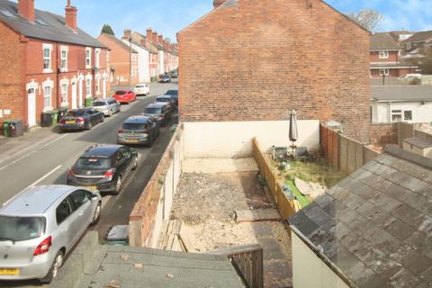 3 bedroom end of terrace house for sale, Radford Avenue, Kidderminster DY10