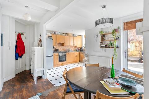 9 Coburg Dwellings, London, E1 0DZ
