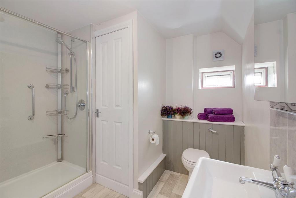 Family shower room