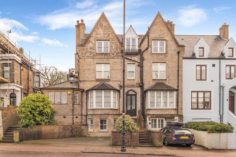 17a Hampstead Lane, London, N6 4RT