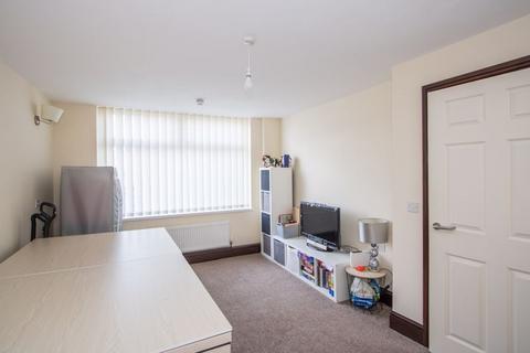 5 bedroom semi-detached house for sale, Port Road East, Barry