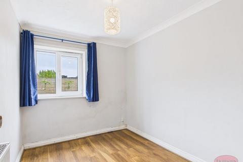 100 Broadway, Southbourne, Bournemouth, BH6 4EH