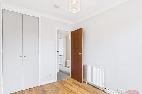 100 Broadway, Southbourne, Bournemouth, BH6 4EH
