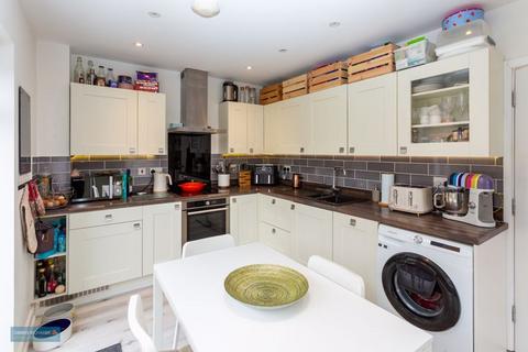 4 bedroom semi-detached house for sale, Normandy Row, Wellington