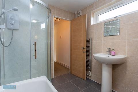 2 bedroom bungalow for sale, Hoyles Road, Wellington
