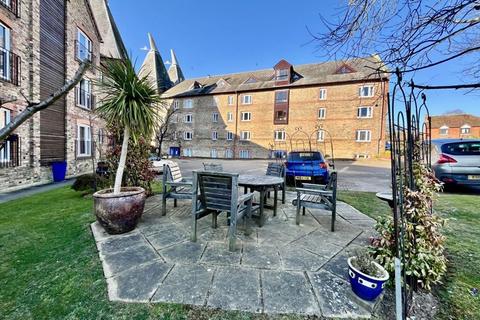 1 bedroom apartment for sale, Carpenters Lane, Hadlow