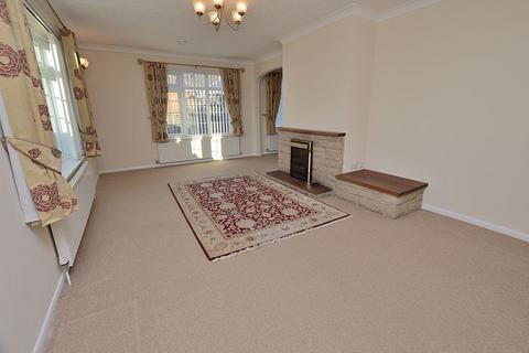 3 bedroom detached bungalow for sale, 64 High Street, Coningsby