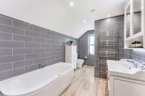 20 Woodside Crescent, Sidcup, DA15 7JJ