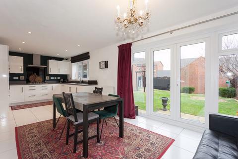 6 Field View Road, Congleton, CW12 4UG