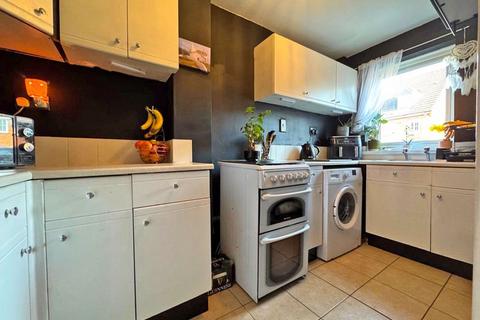 2 bedroom terraced house for sale, Bell Street, TIPTON, DY4 8HZ