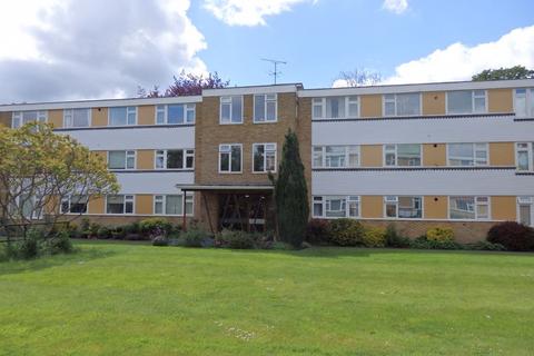 21, Sandown Lodge Avenue Road, Epsom, KT18 7QX