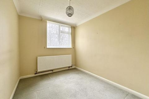 21, Sandown Lodge Avenue Road, Epsom, KT18 7QX