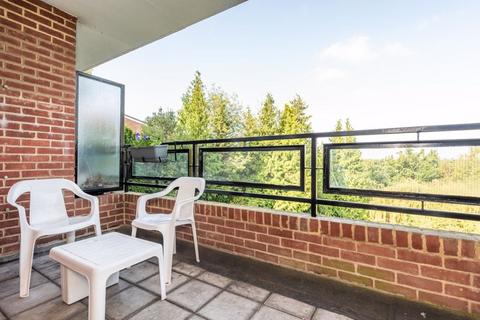 undefined, Oatlands Drive, Weybridge