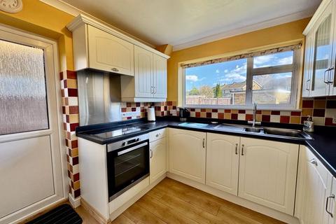 3 bedroom semi-detached house for sale, Stratford Drive, Wooburn Green HP10