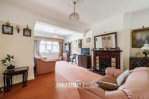 4 bedroom detached house for sale, Hill Crescent, Hornchurch, RM11