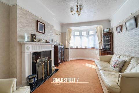 4 bedroom detached house for sale, Hill Crescent, Hornchurch, RM11