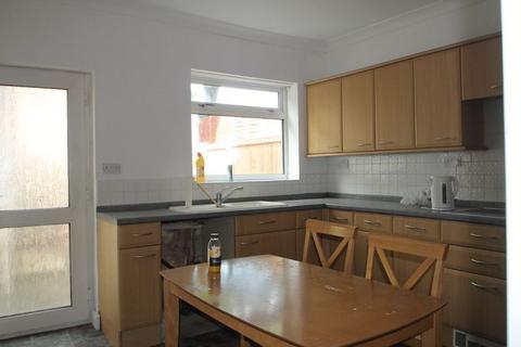 52 Bailey Street, Nottingham, NG6 0HA