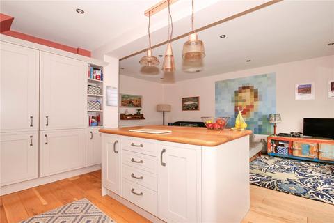 25 Ferncliffe Drive, Baildon, Shipley, BD17 5AH