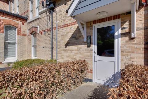 undefined, Cavendish Road, Dean Park