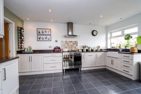 3 bedroom detached house for sale, Park Road, Clevedon