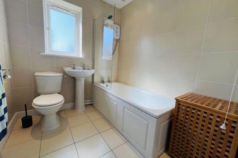 2 Chelsea Close, Westhoughton, Bolton, BL5 2PT