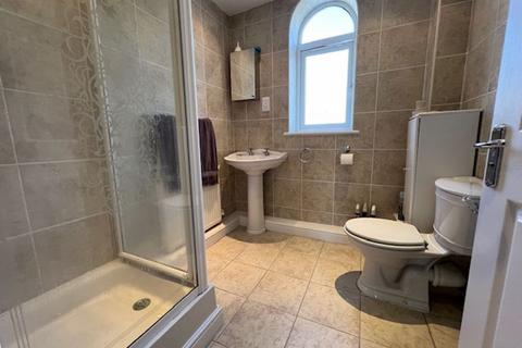 2 Chelsea Close, Westhoughton, Bolton, BL5 2PT