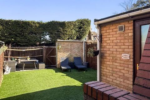73 Liddell Way, Ascot, SL5 9UU