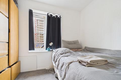 undefined, Stoneyard Lane, London, E14
