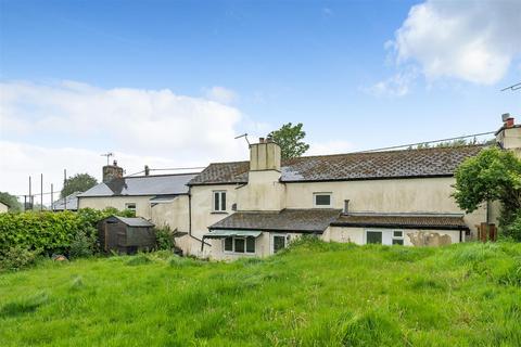 6 bedroom terraced house for sale, Bridestowe