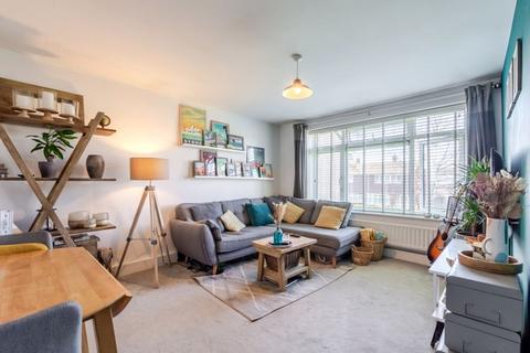 51 Bruce Close, Welling, DA16 1RB