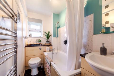 51 Bruce Close, Welling, DA16 1RB