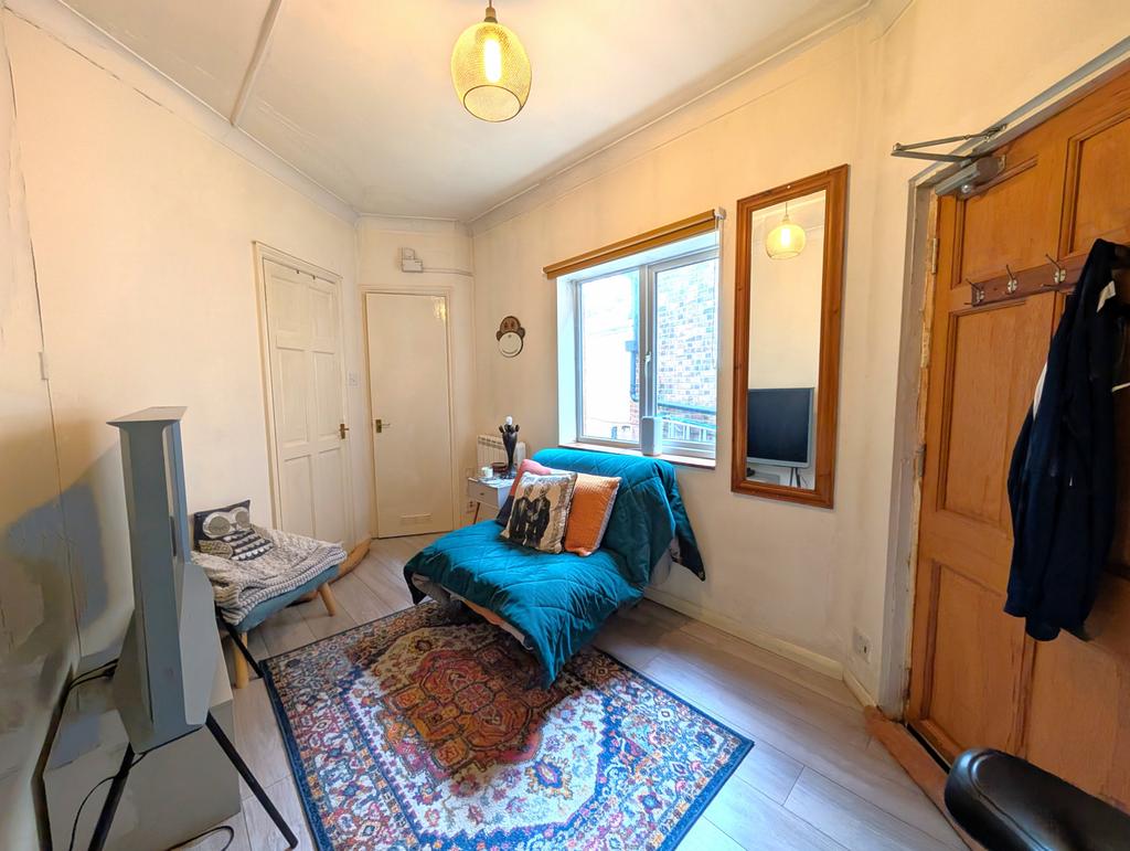 Lounge / Bedroom