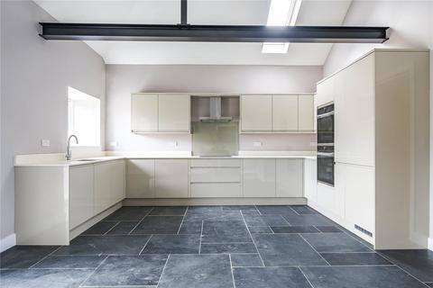 3 bedroom end of terrace house for sale, Nadrid Court, South Molton, Devon, EX36