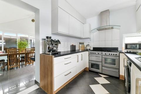 3 bedroom detached bungalow for sale, Chessington Road, Ewell/Chessington