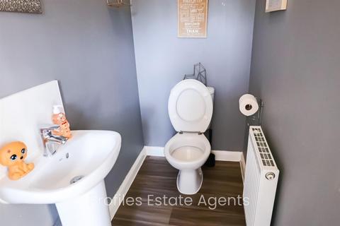 3 bedroom semi-detached house for sale, Southfield Road, Hinckley