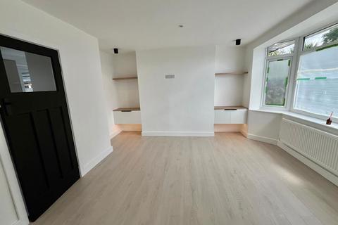 3 bedroom semi-detached house for sale, St. Johns Crescent, Nottingham NG15