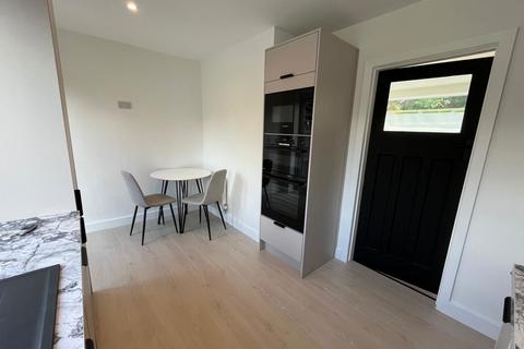 3 bedroom semi-detached house for sale, St. Johns Crescent, Nottingham NG15