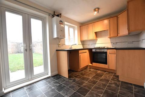 2 bedroom semi-detached house to rent, Temple Road, Scunthorpe