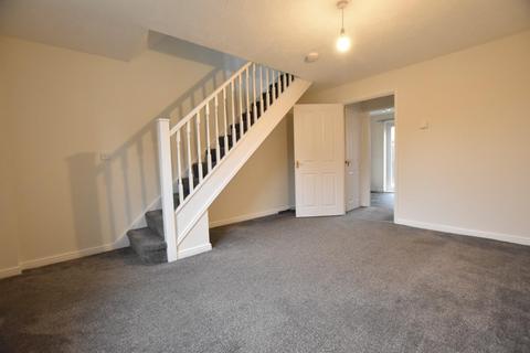 2 bedroom semi-detached house to rent, Temple Road, Scunthorpe
